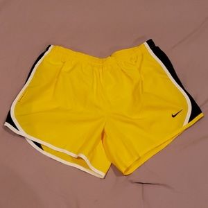 Women's Nike Dri-Fit Shorts | Size: M/XL